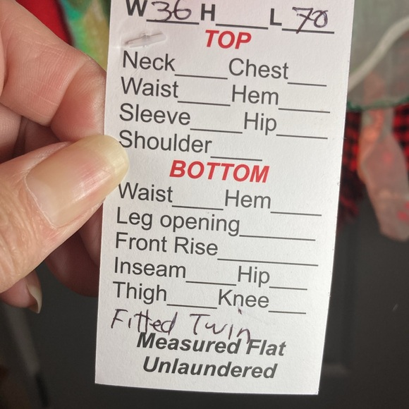 Vintage fitted twin sheet. Pink and orange Floral pattern on white 36 x 70 403 - Picture 3 of 3